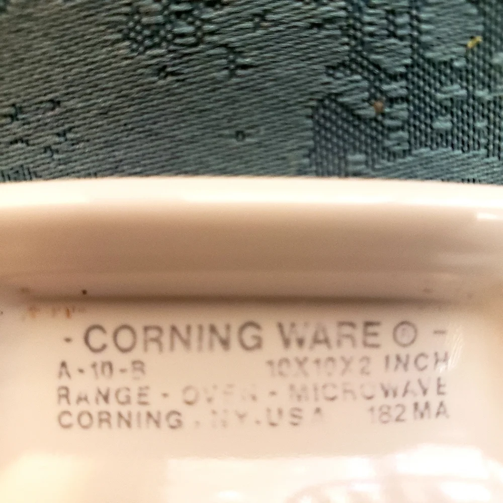 VTG Corning Ware Pyroceram Blue Cornflower Glass Ceramic P-10-B 10in casserole